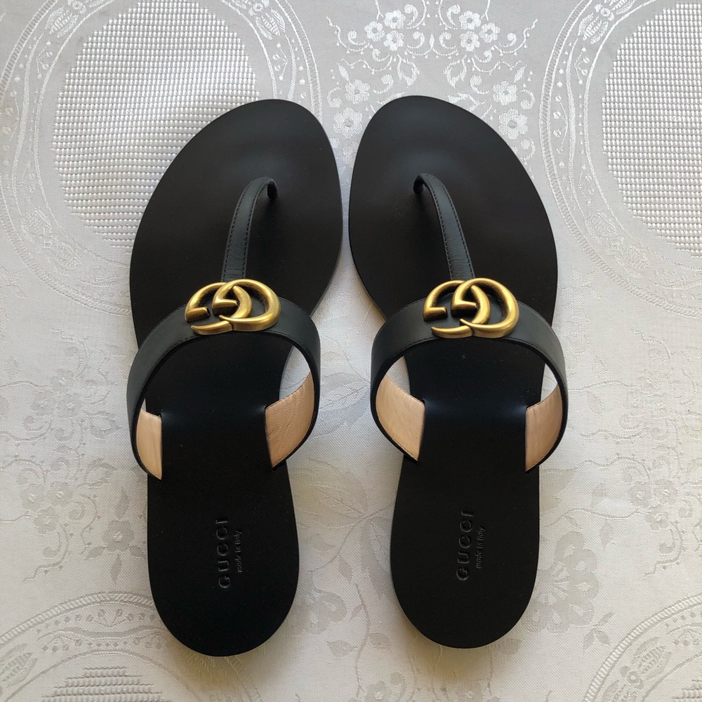 Gucci Lifford Black Leather Golden GG Thong Sandals Women’s Size 41 US- 10.5 - Picture 2 of 11